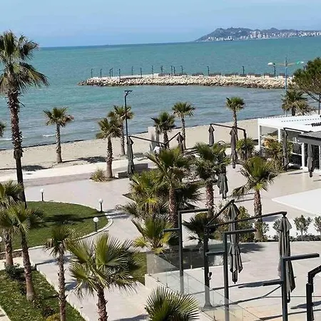 Daire Sea View Relax Apartment, Qerret *